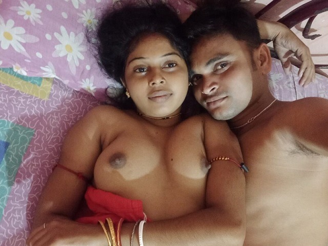 Desi Village couple cam recording home sex